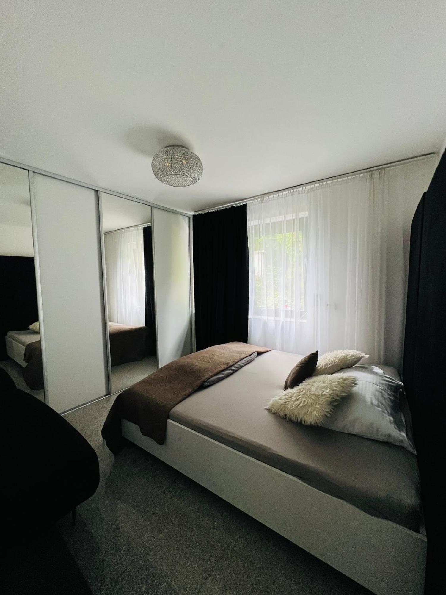 Koliba Apartments Братислава Экстерьер фото